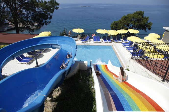 Imagen de la piscina del Hotel Aska Bayview Resort – All Inclusive. Foto 19