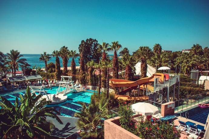 Imagen general del Hotel Aska Buket Resort and Spa Hotel. Foto 13