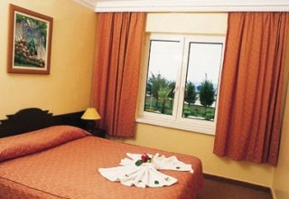 Imagen de la habitación del Hotel Aska Costa Holiday Club. Foto 8