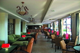 Imagen del bar/restaurante del Hotel Aska Costa Holiday Club. Foto 7