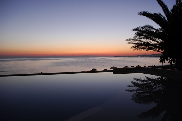 Imagen de la piscina del Hotel Aska Just In Beach – All Inclusive. Foto 15