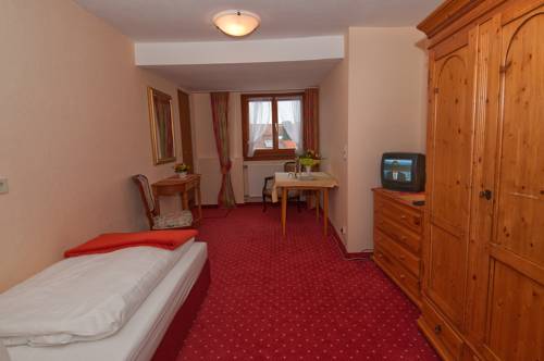 Imagen de la habitación del Hotel Askania, Bad Wiessee. Foto 11