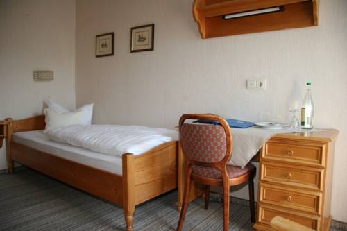 Imagen de la habitación del Hotel Askania, Bad Wiessee. Foto 15