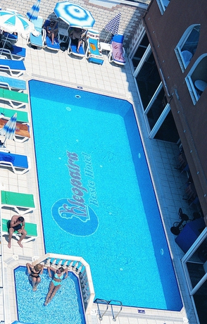 Imagen de la piscina del Hotel Aslan City. Foto 15