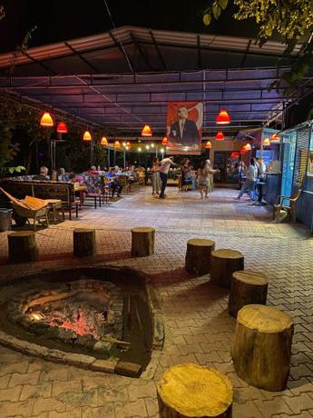 Imagen general del Hotel Asmalı K&ouml;şk Pansiyon. Foto 2