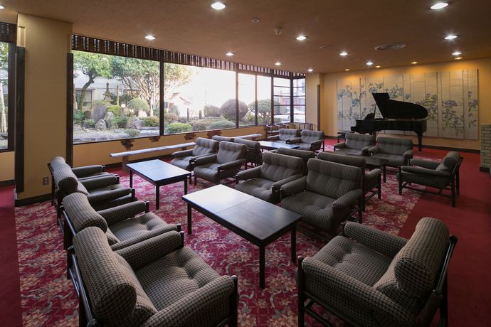 Imagen de los interiores del Hotel Aso. Foto 17