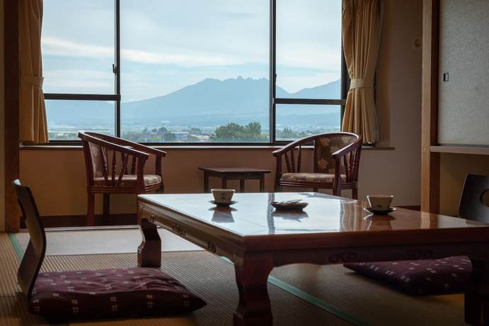 Imagen de la habitación del Hotel Aso. Foto 5