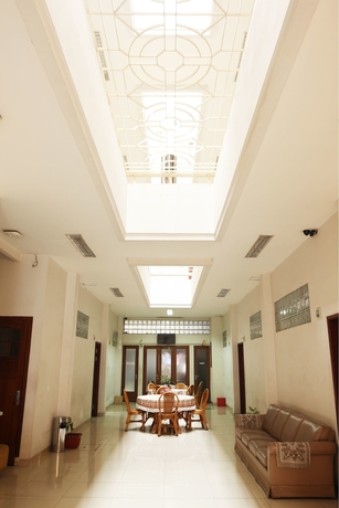 Imagen de los interiores del Hotel Asoka Bandung. Foto 18