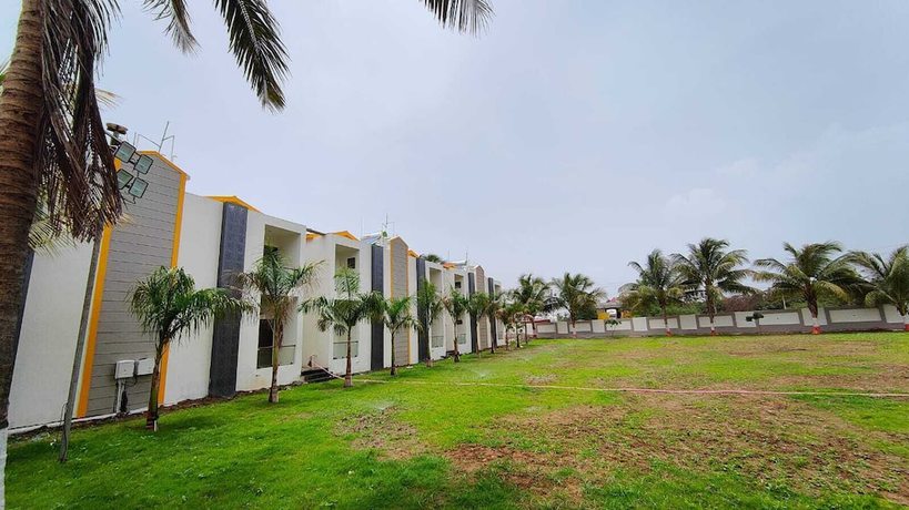 Imagen de los exteriores del Hotel Asopalav Lawns. Foto 9