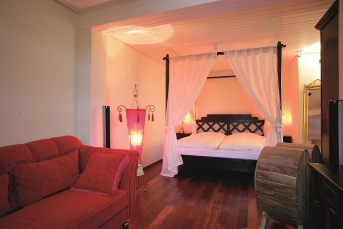 Imagen de la habitación del Hotel Asora. Foto 13