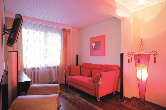 Imagen de la habitación del Hotel Asora. Foto 17