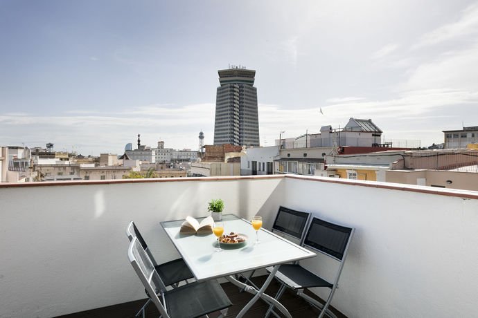 Imagen de los exteriores del Hotel Aspasios Las Ramblas Apartments. Foto 5