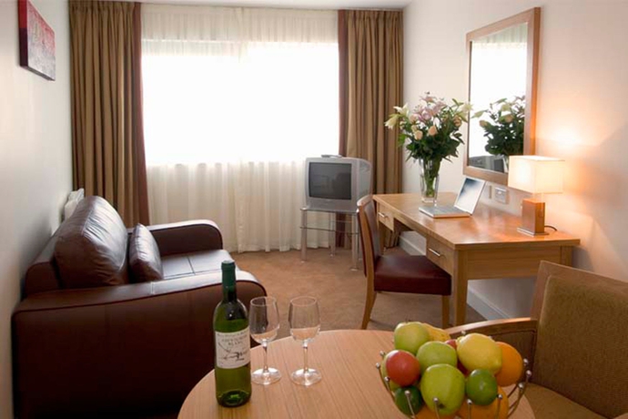 Imagen de los interiores del Hotel Aspect Dublin Park West. Foto 16