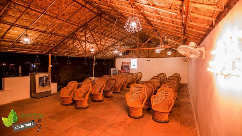 Imagen del bar/restaurante del Hotel Aspen Adventures. Foto 6