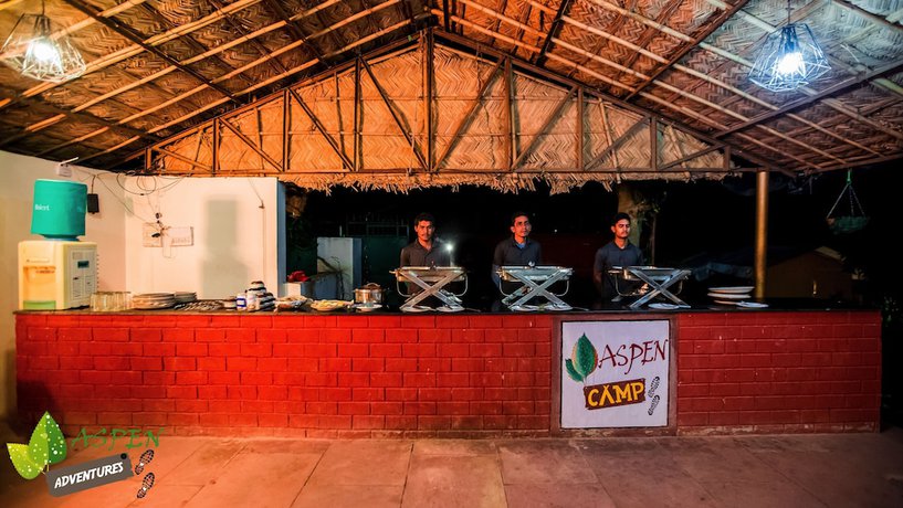 Imagen del bar/restaurante del Hotel Aspen Adventures. Foto 8