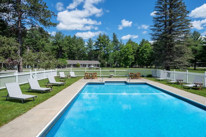 Imagen de la piscina del Hotel Aspen At Manchester. Foto 18