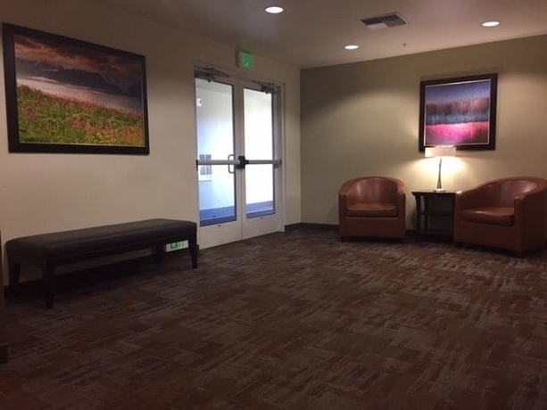 Imagen de los interiores del Hotel Aspen Extended Stay Suites Kenai. Foto 19