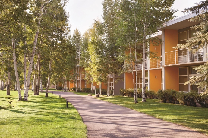 Imagen de los exteriores del Hotel Aspen Meadows Resort. Foto 5