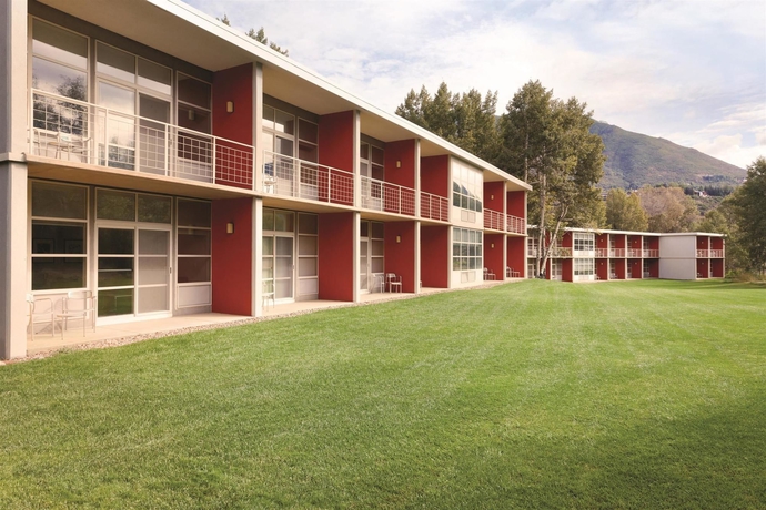 Imagen de los exteriores del Hotel Aspen Meadows Resort. Foto 6