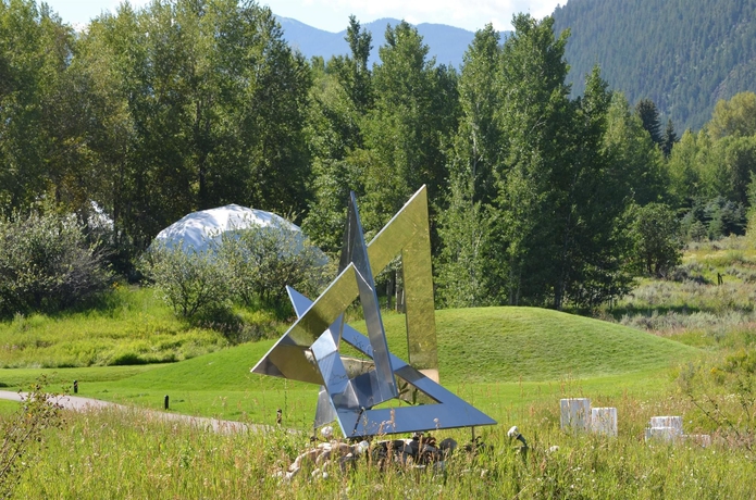 Imagen de los exteriores del Hotel Aspen Meadows Resort. Foto 11