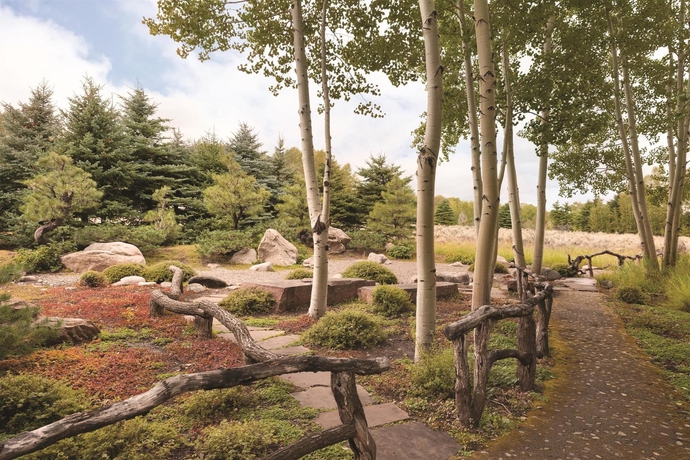 Imagen de los exteriores del Hotel Aspen Meadows Resort. Foto 13
