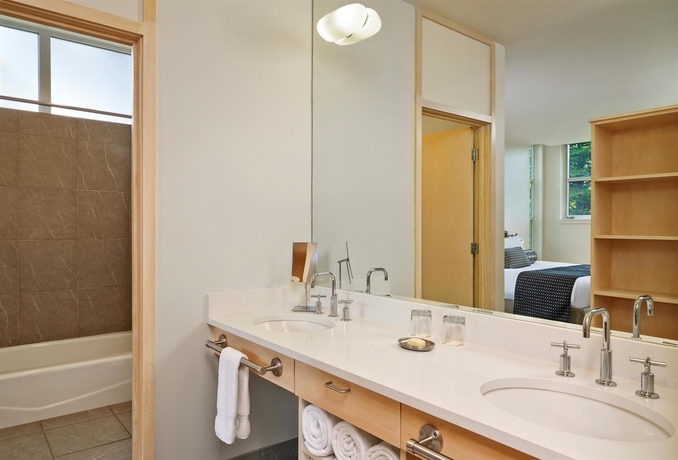 Imagen de la habitación del Hotel Aspen Meadows Resort. Foto 4
