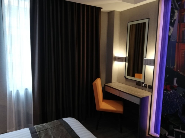 Imagen de la habitación del Hotel Aspira Gems Center Silom. Foto 7