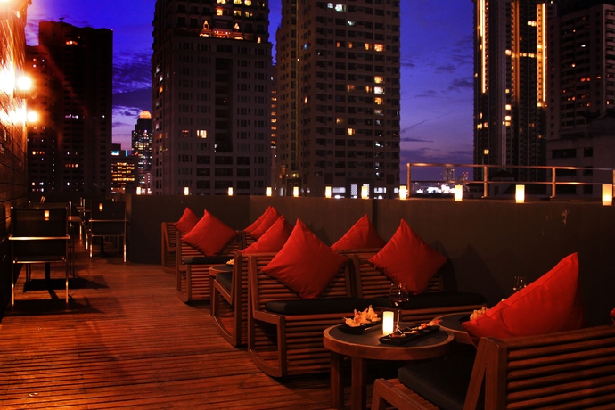 Imagen de los exteriores del Hotel Aspira Hiptique Sukhumvit 13. Foto 12