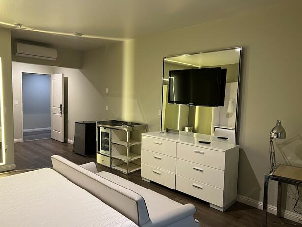 Imagen general del Hotel Aspire Inn and Suites Orange. Foto 2