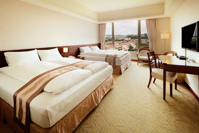 Imagen de la habitación del Hotel Aspire Resort. Foto 10