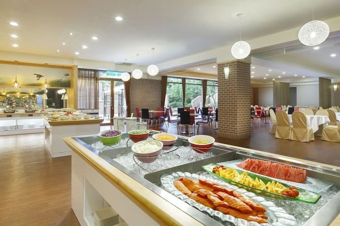 Imagen del bar/restaurante del Hotel Aspire Resort. Foto 7