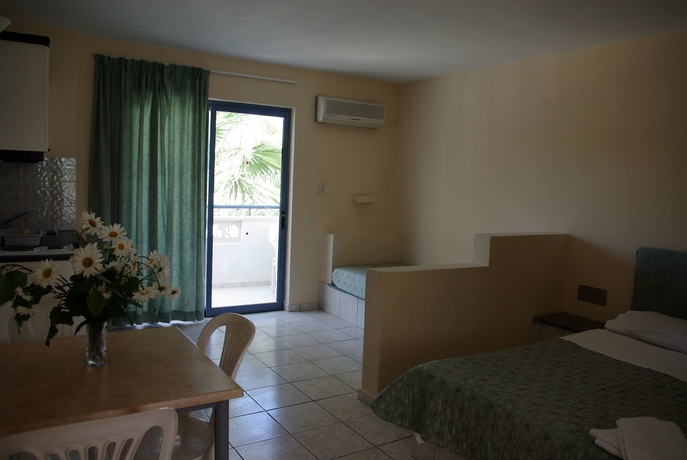 Imagen de los interiores del Hotel Aspro. Foto 4