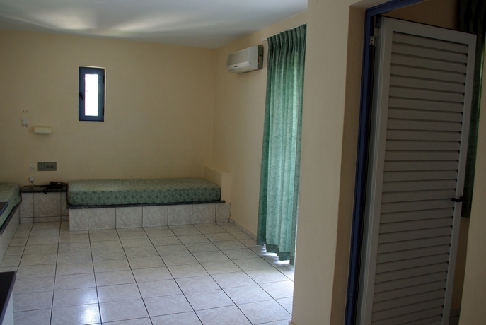 Imagen de los interiores del Hotel Aspro. Foto 10