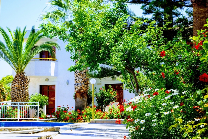 Imagen de la piscina del Hotel Aspro. Foto 19