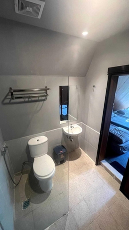 Imagen de la habitación del Hotel Asram Edupark. Foto 10