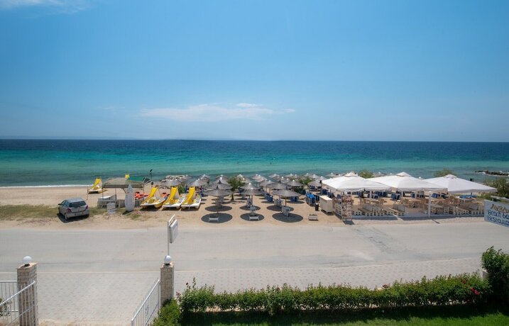 Imagen de la habitación del Hotel Assano Sea Front Luxury. Foto 19