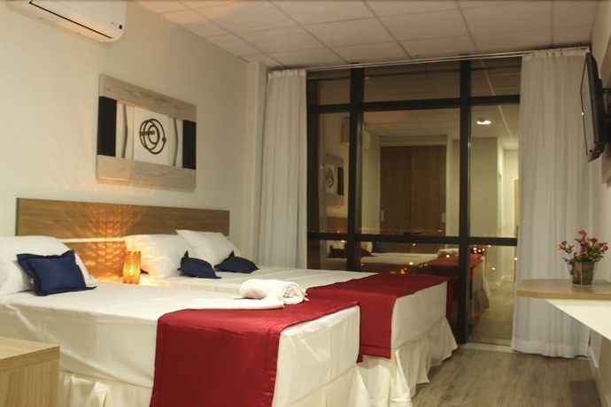 Imagen de la habitación del Hotel Assay Plaza. Foto 5