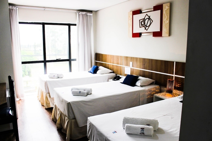 Imagen de la habitación del Hotel Assay Plaza. Foto 8