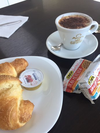 Imagen del bar/restaurante del Hotel Asselta and Restaurant. Foto 10