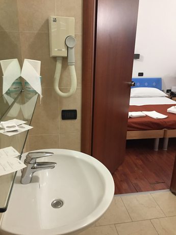 Imagen de la habitación del Hotel Asselta and Restaurant. Foto 13