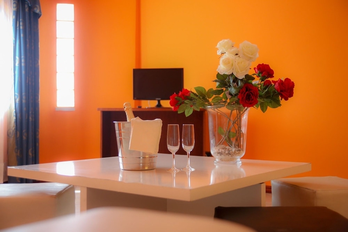 Imagen de la habitación del Hotel Assinos Palace. Foto 6