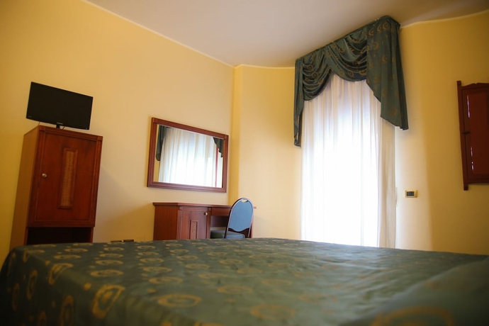 Imagen de la habitación del Hotel Assinos Palace. Foto 12