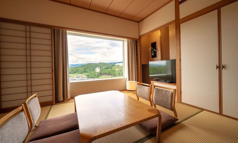 Imagen de la habitación del Hotel Associa Takayama Resort. Foto 5