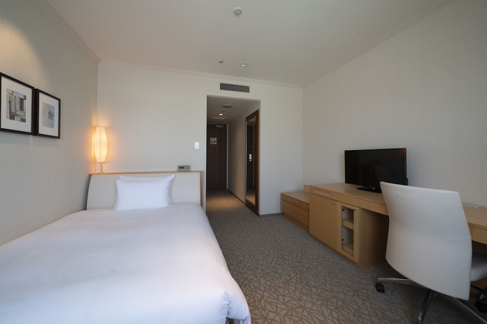 Imagen de la habitación del Hotel Associa Toyohashi. Foto 11