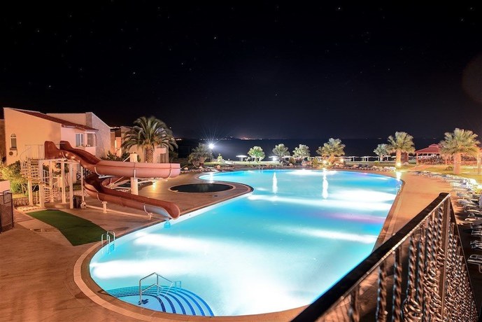 Imagen de la piscina del Hotel Assos Dove Resort And Spa. Foto 17