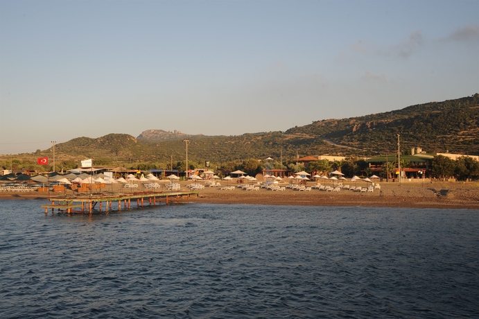 Imagen de los exteriores del Hotel Assos Eden Beach. Foto 11