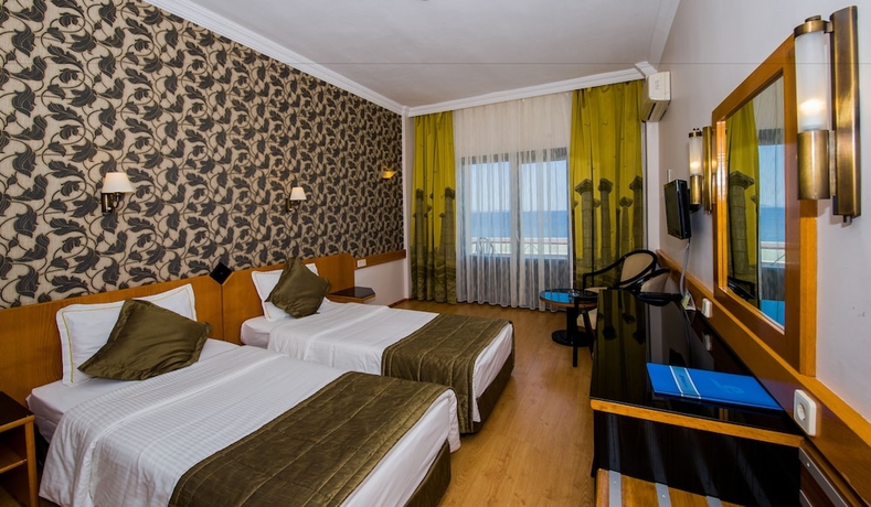 Imagen de la habitación del Hotel Assos Eden Gardens. Foto 9