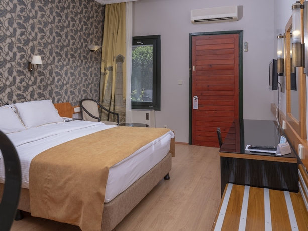 Imagen de la habitación del Hotel Assos Eden Gardens. Foto 13