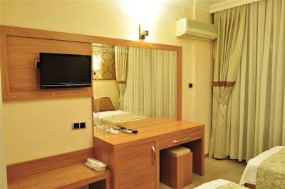 Imagen de la habitación del Hotel Assos Park. Foto 4