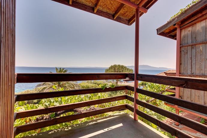 Imagen de la habitación del Hotel Assos Terrace. Foto 4